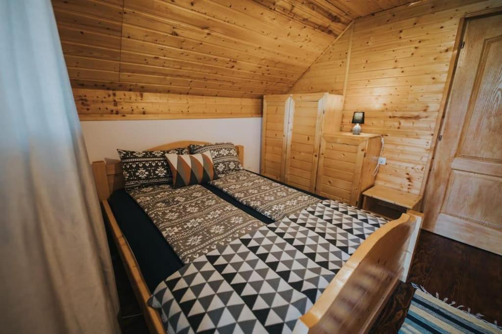 Cabana La Tiby Порумбаку-де-Сус Экстерьер фото