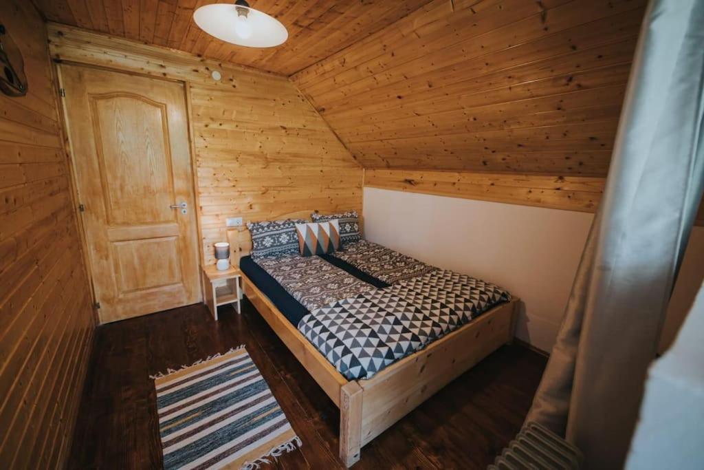 Cabana La Tiby Порумбаку-де-Сус Экстерьер фото